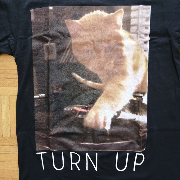 Turn Up Cat Black T-shirt Small NWOT - Picture 3 of 5
